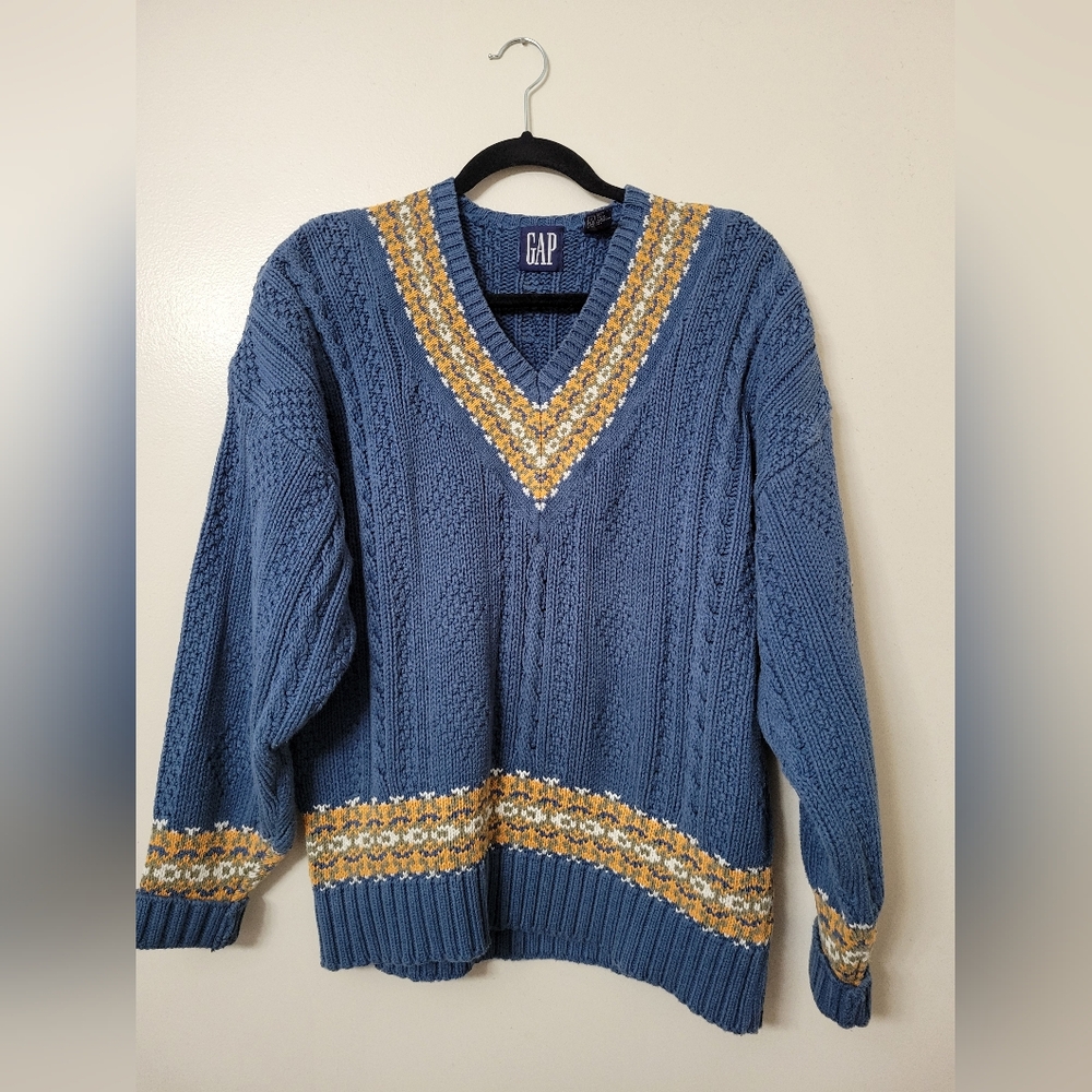 Gap Women's Thick Knit 100% Cotton V-Neck Sweater